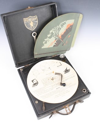 Lot 659 - An early 20th century Guiniphone portable...