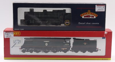 Lot 388 - Two 00 gauge locos to include a Bachmann...