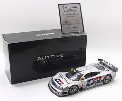 Lot 733 - Auto Art Signature Series 1/12 scale Limited...