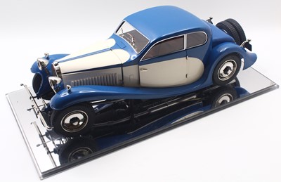 Lot 979 - Pocher 1/8th scale kit built model of a...
