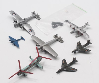 Lot 1346 - Dinky Toys a quantity of loose aircraft...