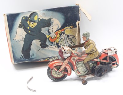 Lot 1921 - Arnold (CKO) prewar tinplate clockwork...