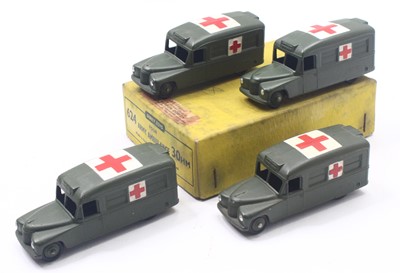 Lot 1394 - Dinky No.30hm Military Trade Pack Daimler...