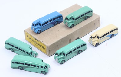 Lot 1385 - Dinky Toys 29e original Trade box containing 6...