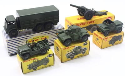 Lot 1514 - Dinky Toys group of 5 military diecasts to...