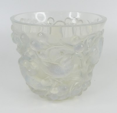 Lot 50 - René Lalique (1860-1945) - a moulded and...