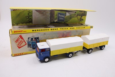 Lot 1310 - A Dinky Toys No. 917 Mercedes truck & trailer,...
