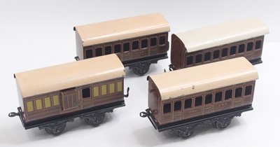 Lot 203 - Four un-identified GNR 4 wheeled 0 gauge...