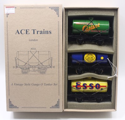 Lot 221 - ACE Trains 0 gauge triple tanker pack, set 6,...