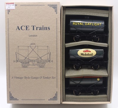 Lot 219 - ACE trains 0 gauge tanker triple pack, set 1,...