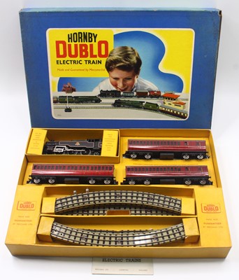 Lot 255 - EDP14 Hornby-Dublo 3-rail tank passenger set...