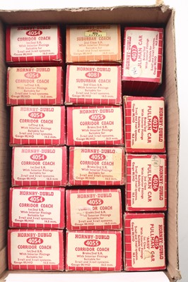 Lot 324 - Sixteen Hornby-Dublo coaches, all suitable for...