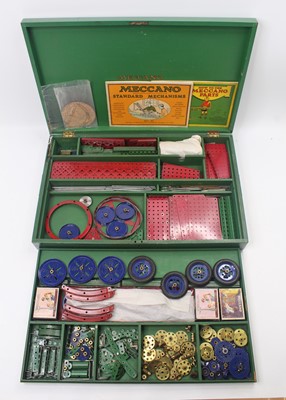 Lot 669 - Meccano No.6 Set, 1930s, in green wooden...