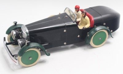 Lot 638 - Meccano repainted No.2 Constructors Car,...