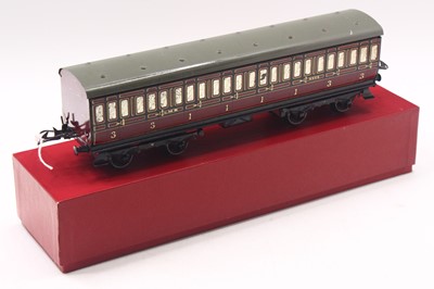 Lot 153 - 1935/41 Hornby 0 gauge No.2 Passenger coach...