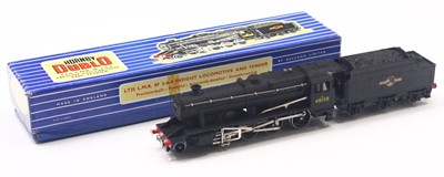 Lot 284 - LT25 Hornby-Dublo 3-rail 2-8-0 loco & tender...