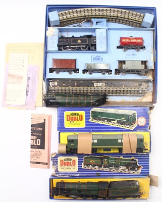 Lot 261 - A collection of Hornby Dublo locos, that all...