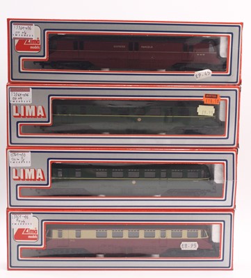 Lot 436 - Four Lima 00 gauge GWR railcars, including two...