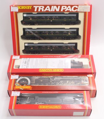 Lot 427 - Four Hornby 00 gauge locos to include a County...