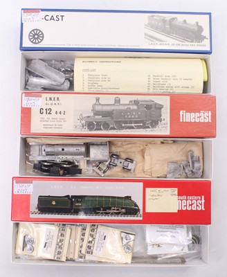 Lot 529 - Three 00 gauge unmade kits to include a...