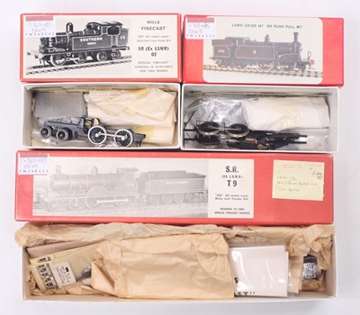 Lot 526 - Three 00 gauge unmade kits to include a...