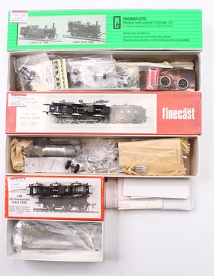 Lot 524 - Three 00 gauge unmade kits to include a Wills...