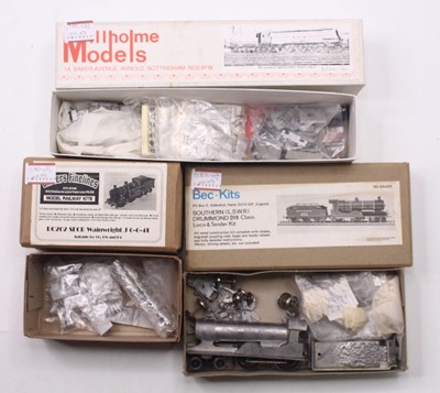 Lot 537 - Three 00 gauge unmade kits to include a body...