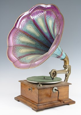 Lot 617 - A Dulcephone type oak cased gramophone, having...