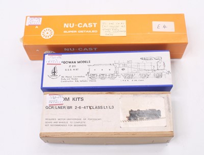Lot 518 - Three 00 gauge unmade kits to include a...