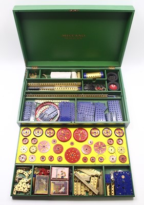 Lot 672 - Meccano Outfit No.9 in blue and gold with a...