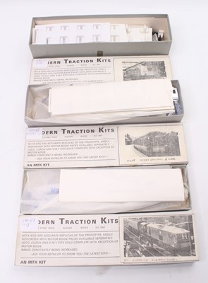 Lot 509 - Three unmade 00 gauge kits to include a Modern...