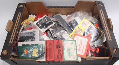 Lot 560 - One tray containing 00 gauge unmade plastic...