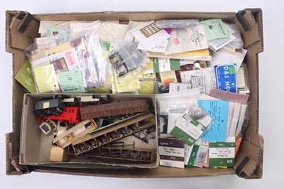 Lot 561 - One large tray containing a very large...