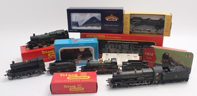 Lot 485 - Eight 00 gauge locos to include a Bachmann...