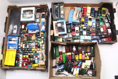 Lot 912 - 3 Trays containing a quantity of 1/43 scale...