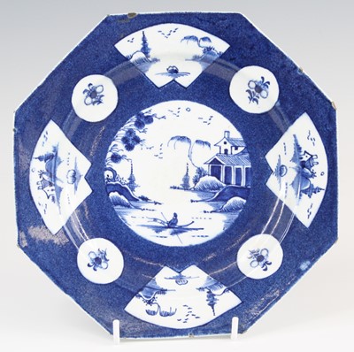 Lot 1035 - A Worcester porcelain plate, circa 1770, of...