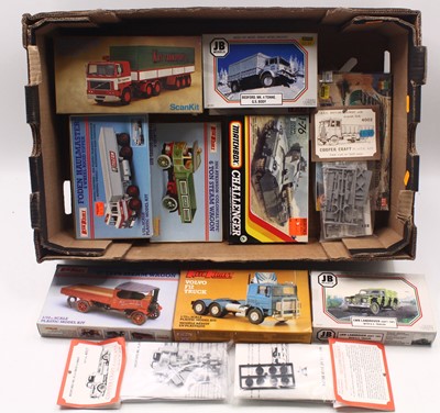Lot 1013 - 11 unmade plastic kits, including a Matchbox...