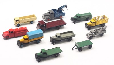 Lot 1498 - Dinky Toys group of 10 haulage mostly early...