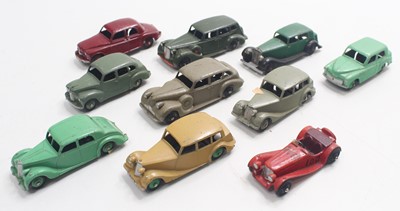 Lot 1497 - Dinky Toys group of 10 mostly early loose and...
