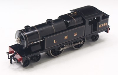 Lot 133 - Totally repainted Hornby E220, 20 v ac 4-4-2...
