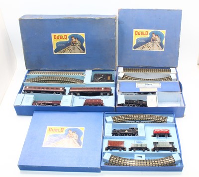 Lot 260 - Three Hornby-Dublo 3-rail post-war sets: EDG17...
