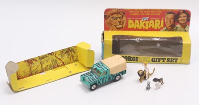 Lot 1163 - Corgi Toys Gift Set 7 Daktari Land Rover -...