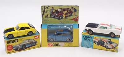 Lot 1212 - A Corgi Toys group of 3 to include No. 334...