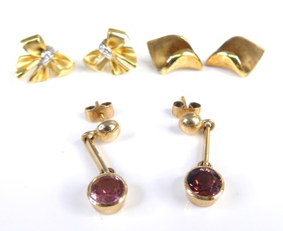 Lot 2652 - A pair of modern 9ct gold diamond point set...