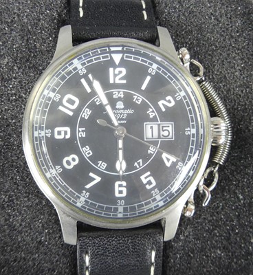 Lot 2668 - An Aeromatic 1912 gent's steel cased quartz...