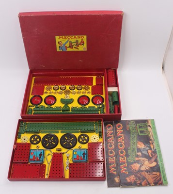 Lot 1552 - Meccano No.7 Outfit, red and green components,...