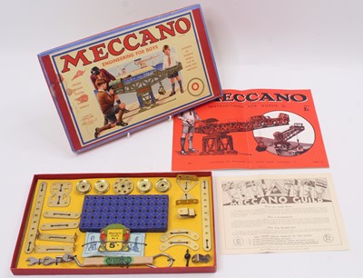 Lot 1560 - Meccano, 1936 Set 0 Outfit, gold, blue and...