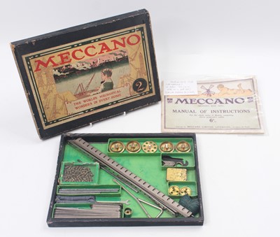 Lot 1564 - Meccano Circa 1908-09 Early No,2 Set, housed...