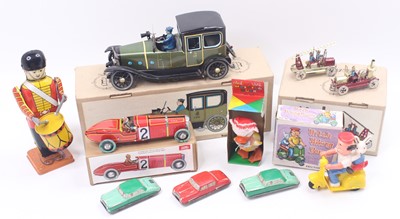 Lot 1950 - Tray containing a quantity of boxed tinplate...