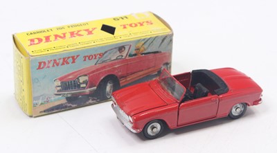 Lot 1322 - French Dinky Toys No.511 Peugeot 204 Cabriolet,...